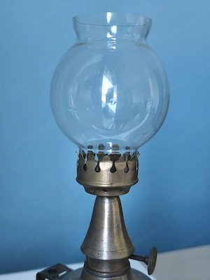 Alte mineral oil lampe aus Frankreich original, vintage und collector 