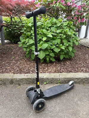 Fun Pro ONE Roller, Scooter für Kinder