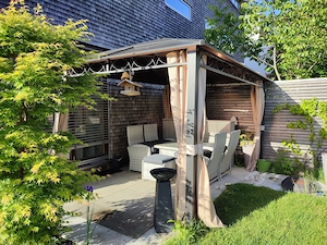 Gartenpavillon mit Hardtop