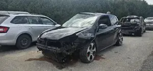 Unfallfahrzeug Bild 3