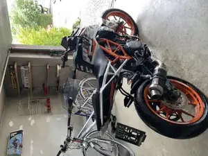 KTM 390 Duke gepflegt, unfall- und umfallfrei Bild 5