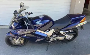 Honda VFR 800 V 4 Tec ABS Bild 4