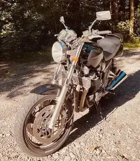 Yamaha XJR1300 
