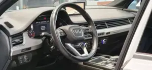 Audi Q7 Bild 13