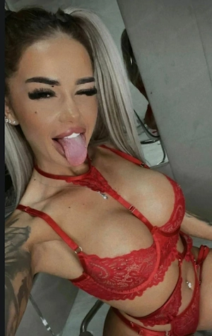 Blowjob Queen Ada Bild 4