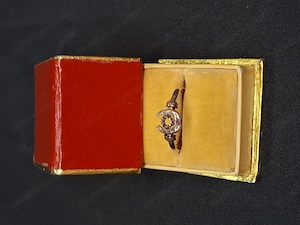 Antik Ring Glücksring 585 Gold Hufeisen Motiv