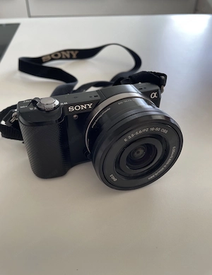 Sony Alpha 5000 Kamera - top Zustand