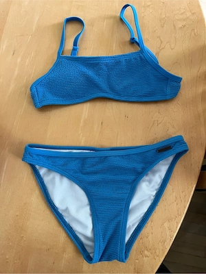 2 Bikinis Gr.140 Bild 2