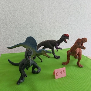 Spielfiguren Einhorn   Dinosaurier  Bild 2