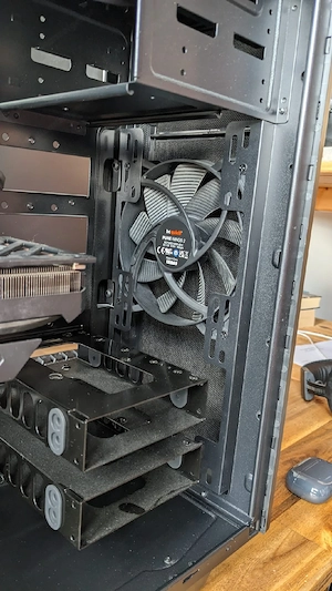 Gaming Pc 1 Jahr alt  Bild 4