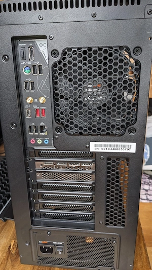 Gaming Pc 1 Jahr alt  Bild 5