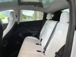 Tesla Model Y Bild 11