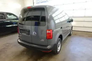 VW Caddy Bild 16