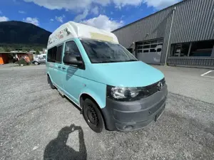 VW Bus Camper: Top Fahrzeug, Webasto, Doppelbett  Pickerl bis 05 26   Bereit für das Abenteuer! Bild 9