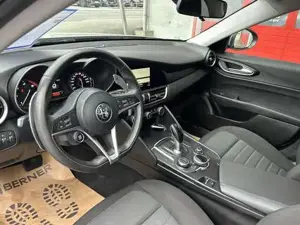 Alfa Romeo Giulia Bild 9