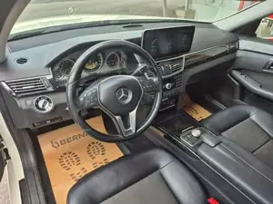 Mercedes-Benz E 220 Bild 12