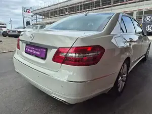 Mercedes-Benz E 220 Bild 9