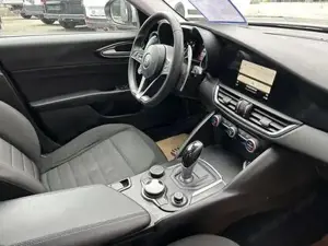 Alfa Romeo Giulia Bild 16