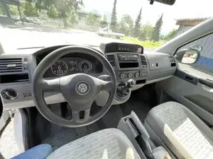 VW Bus Camper: Top Fahrzeug, Webasto, Doppelbett  Pickerl bis 05 26   Bereit für das Abenteuer! Bild 3