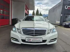 Mercedes-Benz E 220 Bild 3