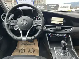Alfa Romeo Giulia Bild 13