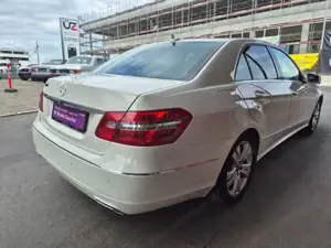 Mercedes-Benz E 220 Bild 8