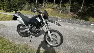 KTM 640 LC4 Supermoto  Bild 5