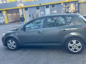 Kia Ceed 1,4  Bild 2
