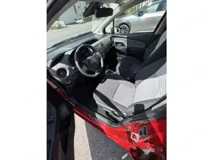 Toyota Yaris Bild 4