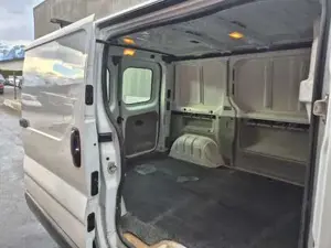 Opel Vivaro Bild 15