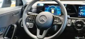 Mercedes-Benz A 180 Bild 12