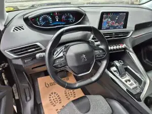 Peugeot 3008 Bild 12