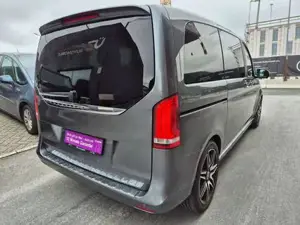 Mercedes-Benz V 220 Bild 11