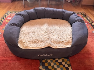 Orthopädisches Hundebett Bild 3
