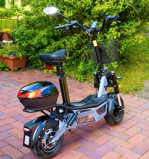 E-Scooter Eletroroller mit Sitz Wandler L E Bild 4