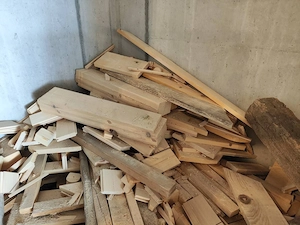 Altholz Brennholz trocken, Balkenstücke, Schnittreste Bild 2