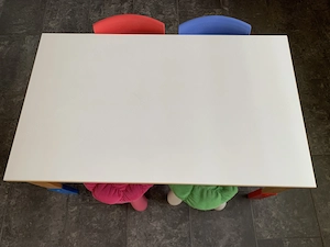 Kindertisch - höhenverstellbar - mit 4 Stühlen Bild 6