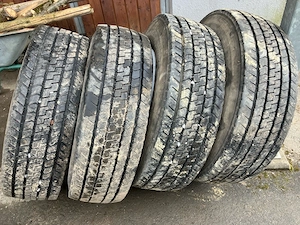 Lindner Unitrac Räder Bild 2