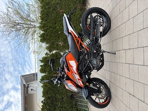KTM Duke125, Baujahr 2017 Bild 2