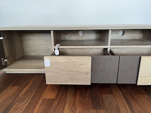 TV-Schrank mit Stauraum Bild 4