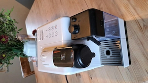 DeLonghi Nespresso Kaffeemaschine