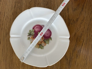 Porzellanschale mit Teller Bild 3