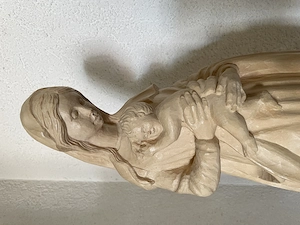 Madonna aus Holz Bild 2