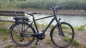 Cube Touring Hybrid 400 E-Bike - Top Zustand - Bosch System