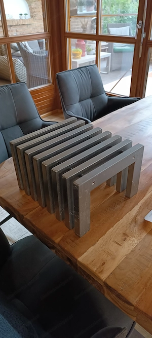 Deko Blumenhocker Holz Metall  Bild 2