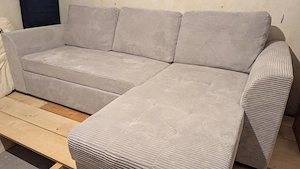 Top Zustand: Modernes Cord-Ecksofa in Hellgrau mit Schlaffunktion   1 Jahr alt, kaum benutzt Bild 2