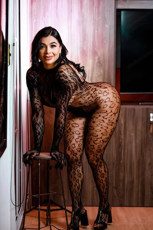 Paar tage hot latina Bild 2