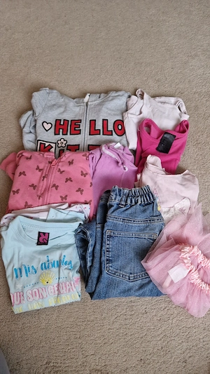 gratis Kleiderpaket Mädchen 98 104 Bild 2