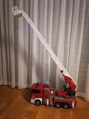 4 x Bruder Fahrzeuge alle zusammen Bild 2