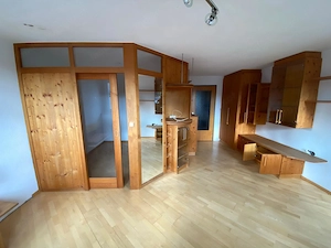 Vollholzmöbel, ganze Vollholz-Zwischenwand Bild 3